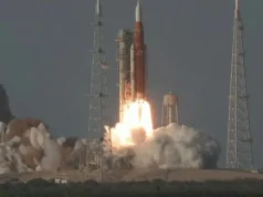 Video/ Moment historik! Drejt Hënës pas 50 vitesh, njerëzit rikthehen në orbitën hënore, në misionin më të largët nga Toka