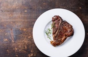 Mishi po na plak? Eksperti paralajmëron: Shumë proteina shtazore rrisin rrezikun për sëmundje