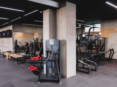 Tragjedi në Durrës/ 17-vjeçari humb jetën në palestër