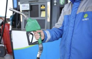 Vendimi i ri: Nafta 215 lekë, benzina 178 lekë nga sot në 15:00