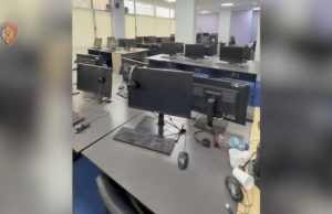 Mashtrim miliona lekë me call centera, Policia zbardh skemën: 10 të arrestuar dhe 12 ambiente të zbuluara