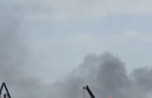 Alarm në Elbasan! Tym i dendur dhe erë e rëndë “mbysin” zonën e Metalurgjikut