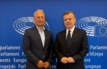 Balla takim me raportuesin për Shqipërinë në PE, Schieder: Raporti këtij viti, udhërrëfyes të rëndësishëm për rrugën europiane të Shqipërisë