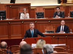 Balla opozitës: Mjaft me dy standarde mes Tiranës dhe Brukselit. Sulmet ndaj partnerëve ndërkombëtarë, të papranueshme