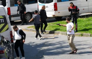 Sulm në Stamboll/ Të shtëna pranë konsullatës izraelite. 1 i vrarë dhe 2 të neutralizuar, plagosen policë