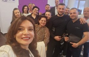 “PO LUAN LIDEREN?” Spiropali në qendër kritikash: Postimi që ndezi debat