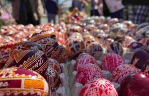 Pse lyhen vezët për Pashkët ortodokse? Tradita e lashtë dhe kuriozitetet që nuk i njihni