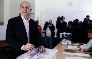 FITON, POR NUK QEVERIS DOT! Radev përballet me krizë pas zgjedhjeve në Bullgari