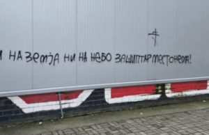 “S’ka vend për shqiptarët”/ Shkrime anti-shqiptare ndezin tensionet në Shkup
