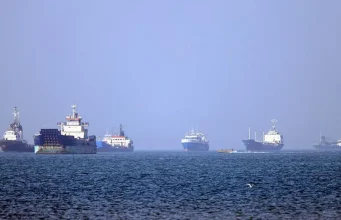 Ngriva-shkriva në Hormuz/ Trump pezullon operacionin amerikan në ngushticë: Po afrohet marrëveshja me Iranin
