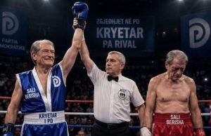 “Votoni kë të doni, fiton Saliu”/ Balla tallet me zgjedhjet në PD dhe publikon “duelin” e Berishës me veten