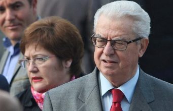 Sot homazhet për Servet Pëllumbin, ceremonia e lamtumirës në Teatrin e Operas dhe Baletit