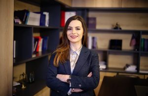 SKANDAL/ Rektori pezullon dekanen e juridikut, me motivacionin se po konkuron për KLGJ