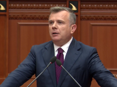 Kreu i grupit të PS: “Të fortët e lagjeve” të monitorohen. Balla: Duhet ndryshim i menjëhershëm i Kodit Penal pas tragjedisë në Durrës