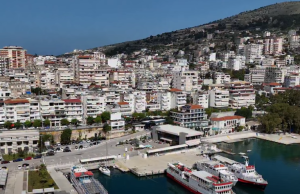Koçiu zbardh planin për sezonin turistik: Masa speciale në Sarandë dhe Durrës, vijnë e-Gate në porte