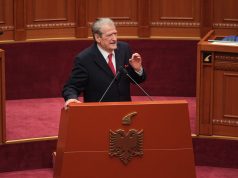 Berisha: ‘Të fortët’ janë patronazhistë të PS. Shoferi s’u arrestua, ishte “terrorist votash”