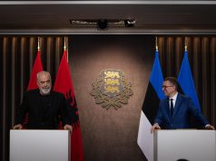 “Lëreni errësirën dhe ejani në Shqipëri”/ Rama batuta me estonezët: S’kemi simpati për Putinin, do ndiheni si në shtëpi