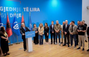 37 mijë vota pro/ PD shpall rezultatin e referendumit. Berisha: Vota kundër do të mbahet shënim