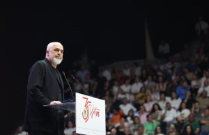 “O e çon PS Shqipërinë në BE, ose Europa nuk na merr kurrë”/ Rama sulmon opozitën në 35-vjetorin e socialistëve