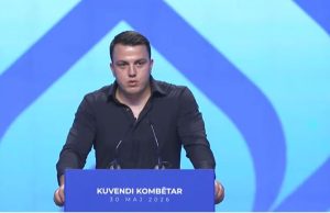 Azem Hajdari junior: Shqiptarët t’i japin edhe një shans PD-së, futi vendin në NATO dhe hoqi vizat
