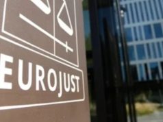 Eurojust zbardh operacionin Shqipëri-Itali/ Goditet rrjeti i pastrimit të parave dhe trafikut të drogës. 12 të arrestuar, hetimet lidhen edhe me një vrasje mafioze në Itali