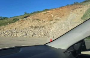 Autostrada “Ibrahim Rugova” në gjendje alarmante, qytetarët: Korsi të bllokuara, rrezik për aksidente