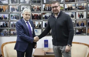 Edhe Maqedonia e veriut drejt zgjedhjeve/ Mickoski lë derën hapur, Ahmeti kërkon votime në pranverë