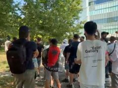 Protestë para Kuvendit/ Protestuesit kërkojnë dorëheqjen e Ramës dhe sulmojnë edhe opozitën në nisje të seancës plenare