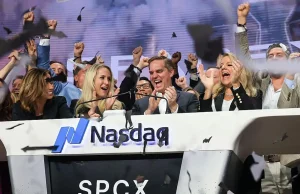 SpaceX hyn në bursë, Musk mund të bëhet trilioneri i parë në botë