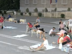 Policia procedon 9 protestues pas tubimit në Tiranë: Bllokuan bulevardin dhe refuzuan të largoheshin