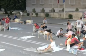 Policia procedon 9 protestues pas tubimit në Tiranë: Bllokuan bulevardin dhe refuzuan të largoheshin