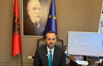 Lamallari: Do të ketë të tjerë “non grata”, nuk do të tërhiqemi nga presionet