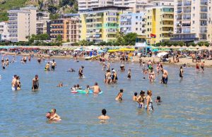 Rama: Turistët po “pushtojnë” Lezhën, koha për resorte me 5 yje