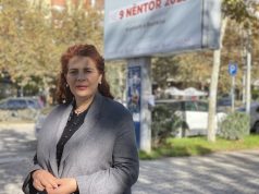 BIRN: Kryebashkiakja e Vlorës dhe përfaqësues të Kastratit shkuan në Athinë për të bindur emigrantët të mos protestonin për Zvërnecin