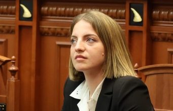 Bajrat kalojnë në kundërsulm, kallëzojnë Marjana Koçekun në SPAK