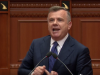 “Ti je gjobaxhi” / Balla, i ashpër me deputetin Shehaj: Me çfarë mandati i përfaqëson protestuesit? Je hajdut i të dhënave personale dhe gjobaxhi