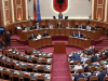 Miratohet “Amnistia”me 84 vota/ Rama shkon në sallë. Opozita braktis Kuvendin, Shehaj përjashtohet