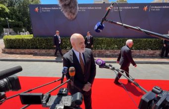 Rama: Irani po ushqen narrativat kundër projektit në Zvërnec, pas tyre fshihet një luftë hibride