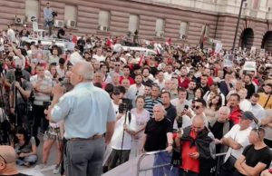 Video/ Paralajmërim nga protesta: Tubimet mund të mos mbeten paqësore. Ish-ushtari i UÇK nga Mallakastra, ultimatum Ramës