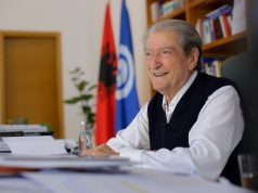 Berisha thirrje demokratëve: Vërshoni në protestën më madhështore të kombit: 5 kërkesat e protestuesve janë edhe betejat tona