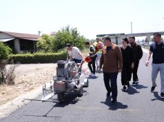 “Zgjidhet problemi shumëvjeçar i banorëve dhe bizneseve”/ Balla inspekton punimet për hyrje-daljet e rrugës dytësore në Kavajë