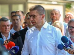 Mickoski paralajmëron ndryshime të mëdha në qeveri: Nga ministrat te drejtorët