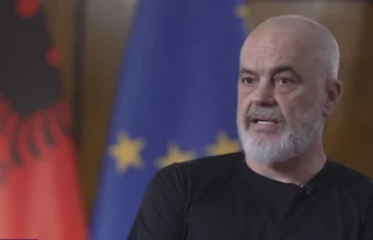 Kryeministri për Channel 4: Nuk do të ecim përpara me një projekt që bie ndesh me normat europiane