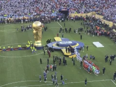 Spanja ngre Kupën e Botës! Trump dhe Infantino dorëzojnë trofeun, Messi largohet mes lotëve