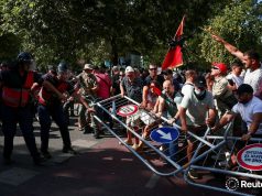 32 të proceduar për protestën/ 2 arrestime dhe 30 persona nën hetim pas incidenteve pranë Kuvendit, u plagosën 6 efektivë policie