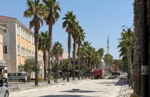 Balla: Kryetari në ikje Qosja po i vë kazmën qendrës së Kavajës në kulmin e sezonit turistik