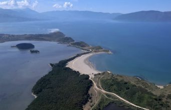 Reuters: SPAK dyshon se biznesmeni që shiti tokën për resortin e Kushner në Zvërnec falsifikoi dokumentet e pronësisë