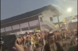 Stuhia ndërpret koncertin e Bad Bunny në Milano, 80 mijë fansa evakuohen