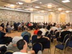 Plasin debatet brenda protestës, “Kuvendi Qytetar” përçahet ende pa nisur