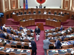 Berisha: Rama po shkrin 20 bashki, Balla: Po përhapni lajme të rreme